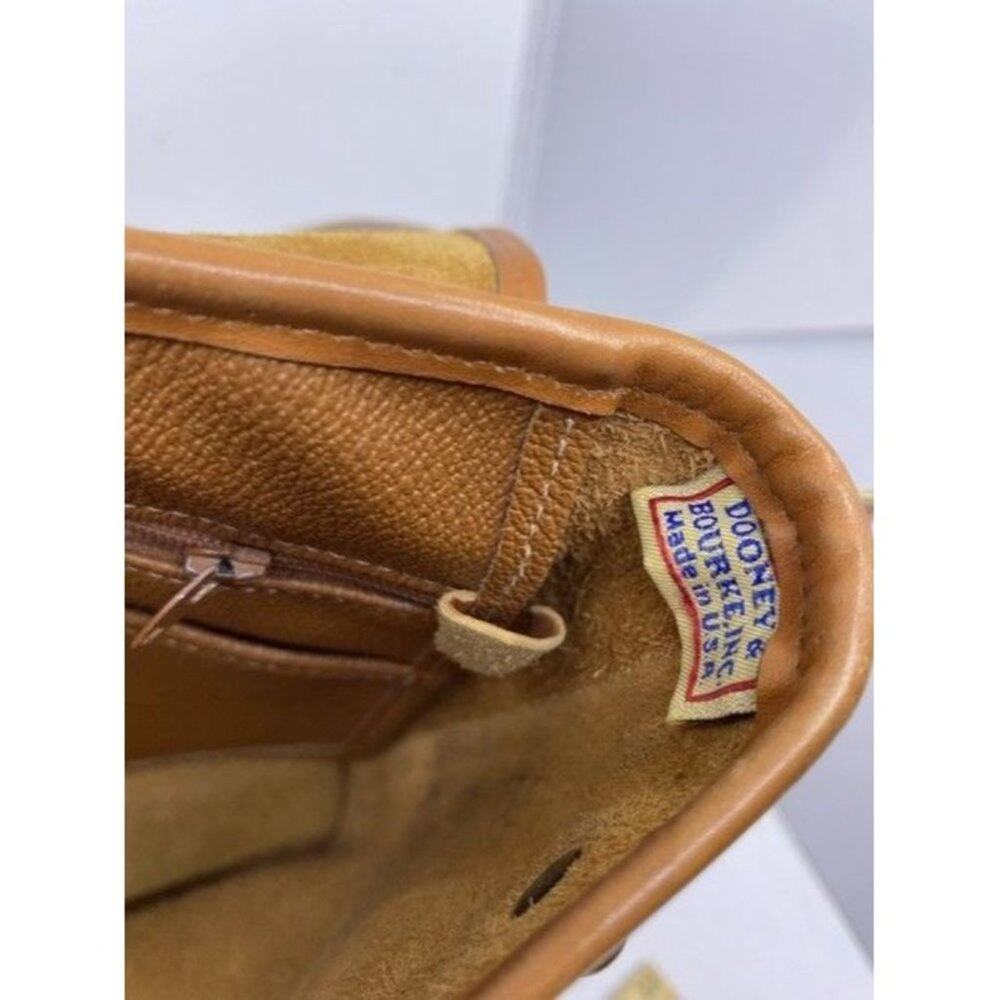 Dooney And Bourke Messenger W Vintage Unique W Feat Brown Leather Cross … - Picture 5 of 8